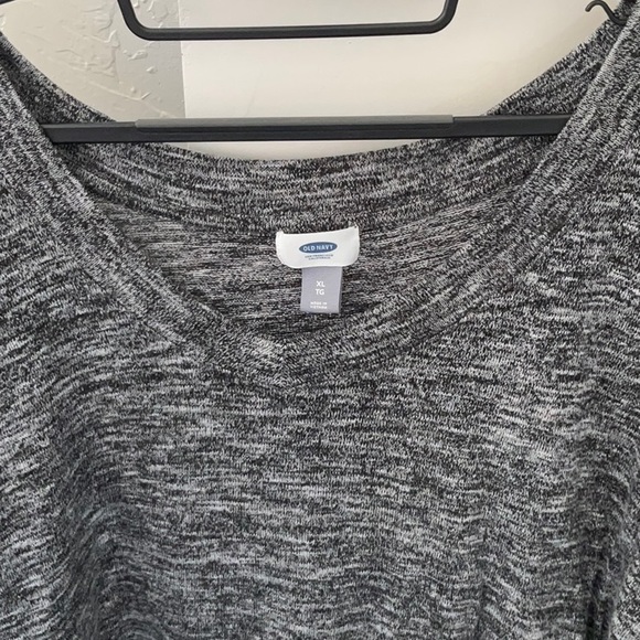 Gray sweater XL Old Navy - Picture 2 of 2
